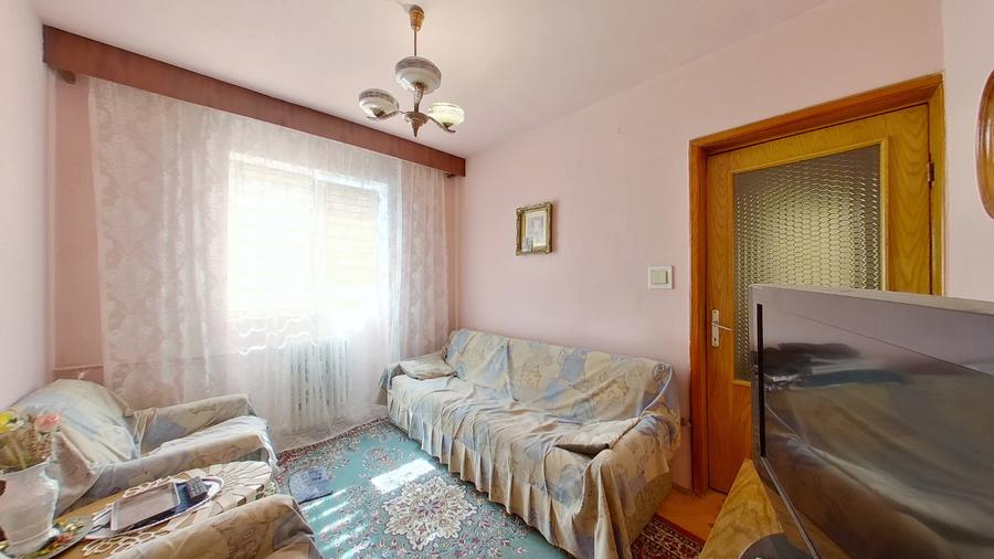 Apartament 3 camere, 73 mp utili, la 50 m de AFI Arad