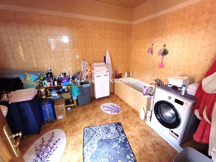 Vânzare casă, zona centrala-Imobiliare MAXICONFORT