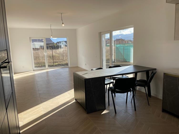 Casa individuala cu 5 camere finalizata si intabulata