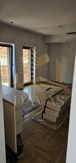Casa de închiriat 6 camere 350mp | 1.300 mp Teren | Europa