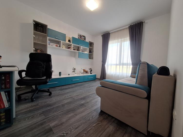 Apartament 3 camere-bloc nou-etaj 1-65 mp+balcon 10 mp+loc de parcare-Buziasului