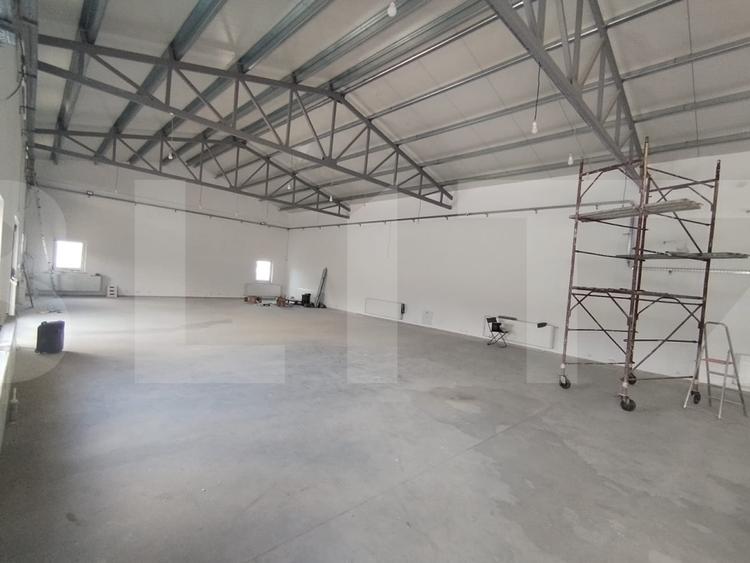 Hală industrială nouă, 300 mp utili + curte betonată – Catamarasti Deal