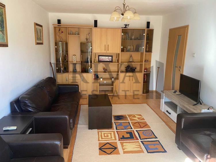 Apartament mobilat 4 camere, 2 bai, etaj 2, Soarelui