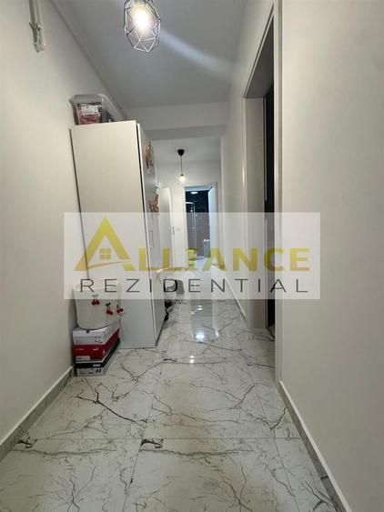 Apartament 3 camere de vânzare