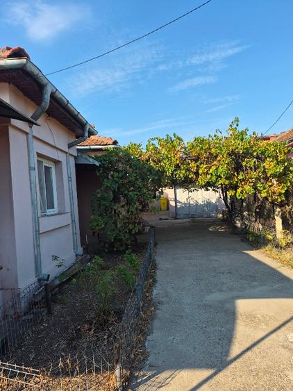 Vând casă urgent! Preț negociabil! Ofertă!