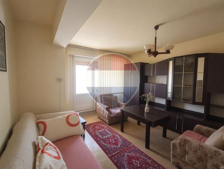 Apartament 3 camere, central, de vânzare, Salonta