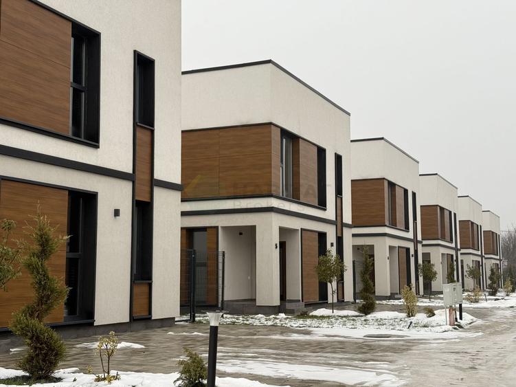 Vila finalizata in Complex Rezidential