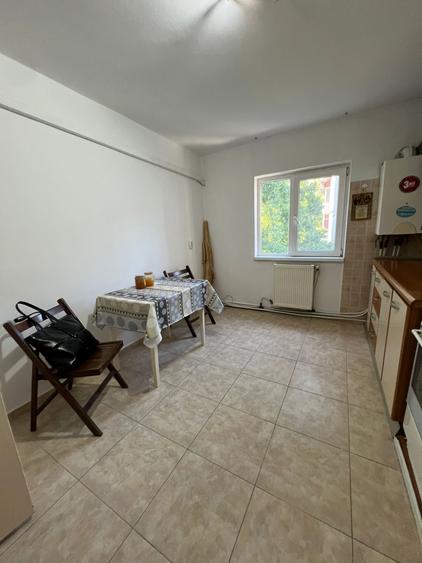 Apartament 3 camere, 67 mp utili, etaj 2/3 – zona Spălătoria Oituz
