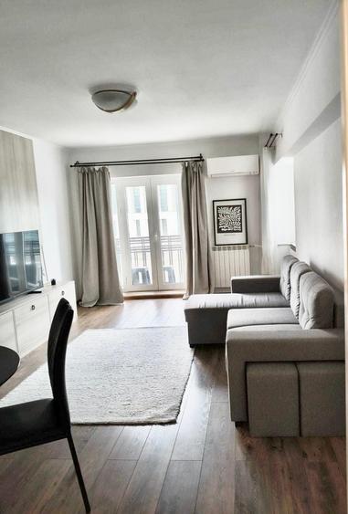 APARTAMENT 4/9 70 MP MONOLIT VEDERE SUPERBA DAMBOVITA SI BIBLIOTECA  MOBILAT