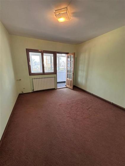 Apartament 3 camere etaj 1 rond Podu Ros