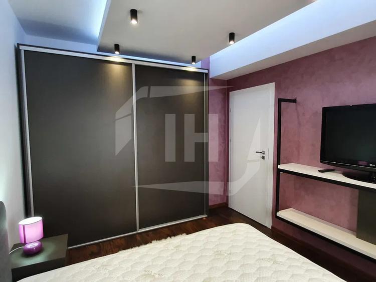 Apartament 2 camere, cu parcare, zona Zorilor