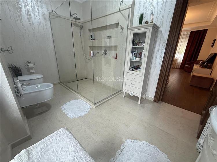 ELEGANTA FARA COMPROMIS | RESEDINTA EXCLUSIVISTA IN BACAU | 424 MP CONSTRUITI | - 27