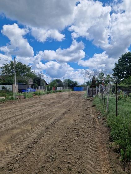 Teren intravilan, de vanzare, 1000 mp, zona Valea Fetii