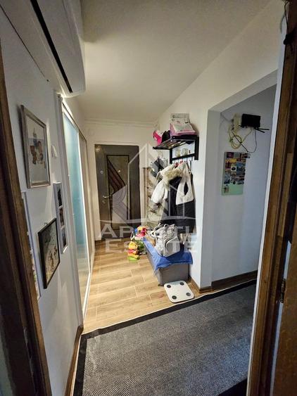 Apartament 3 camere de vanzare, renovat, zona Lipovei, Timisoara