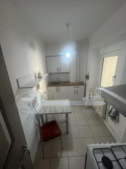 Apartament 1 Cameră Decomandat, 45 mp, Lângă Pod Nicolina, 5 Minu