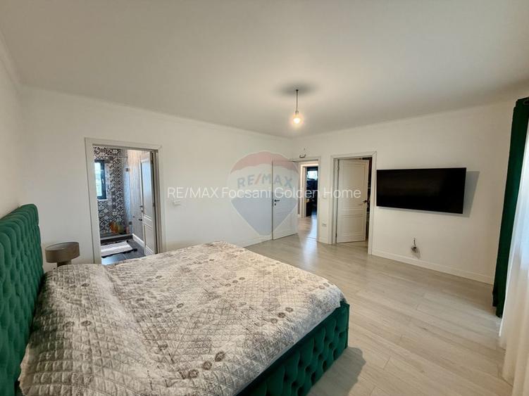 Casă / Vilă cu 5 camere de vânzare în zona Exterior Vest - 21