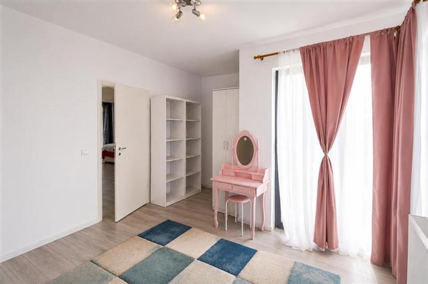 Casa familiala,3 dormitoare,incazire pardoseala,terasa,530 mp teren,Sanpetru, Br