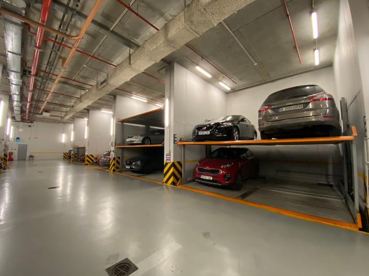 Lascar 31 Business Center