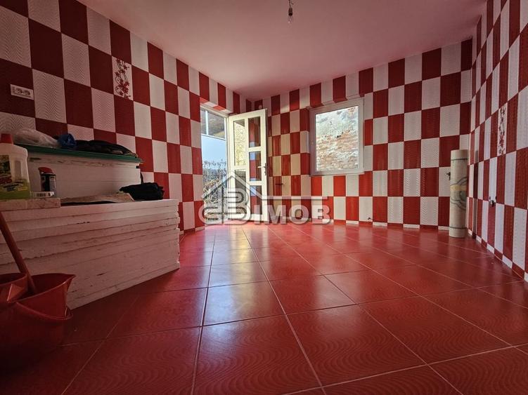 Vanzare casa langa Turnul Chindiei