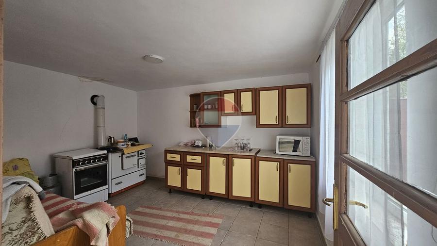 Casă individuală | 4 camere | Teren 4840 mp | Sohodol | Bran