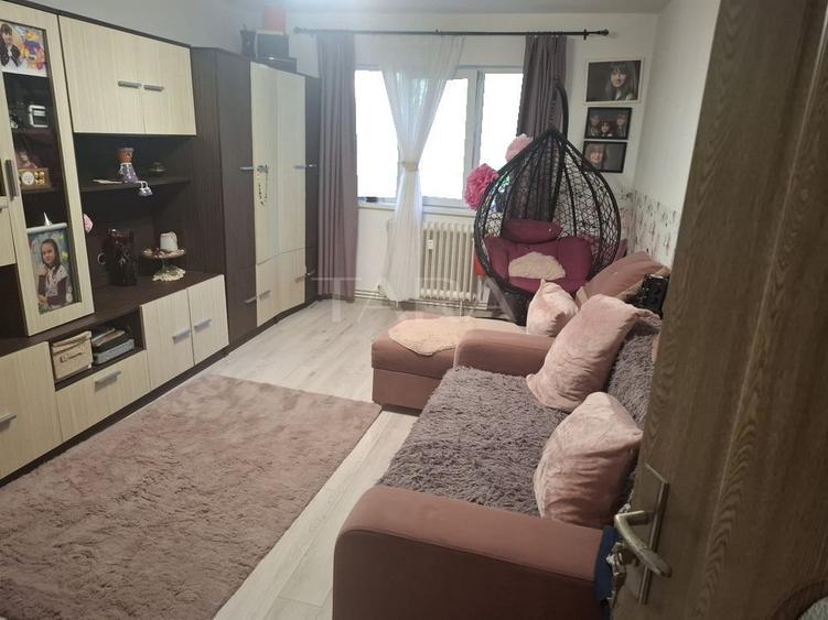 Locuință practică cu 3 camere, aproape de tot ce ai nevoie.