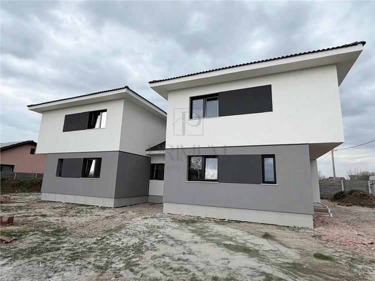 Duplex individual - 5 camere - asfalt