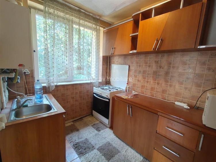 Apartament 2 camere | Centru |  Etaj 2 | Decomandat | 2c-7020 - 9