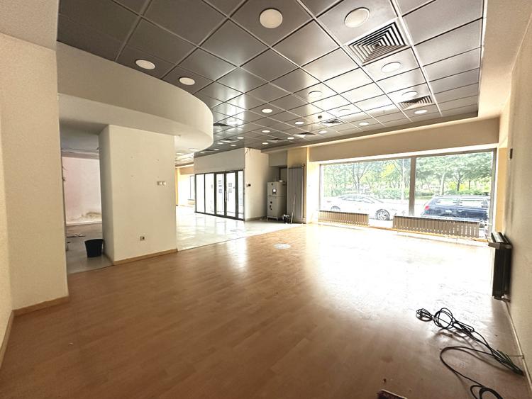 INCHIRIERE Spațiu comercial 173 mp. Vitrina Mare la Bulevard CETATE Alba Iulia
