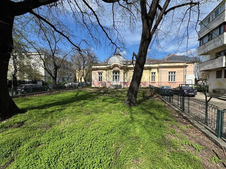 Teren 872 mp +cladire 328 mp, ULTRACENTRAL str Simion Barnutiu