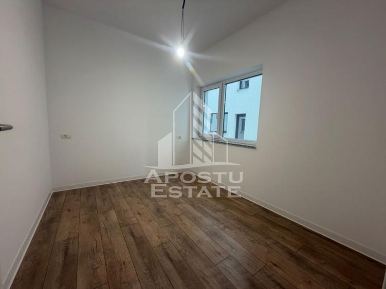 Apartament cu 3 camere, loc de parcare, la parter, in Giroc