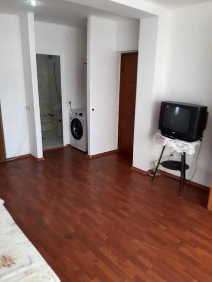 Institutul de Marina, garsoniera 40mp, utilitati incluse.