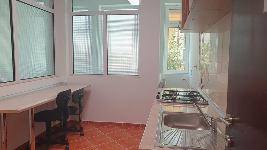 Sediu Firma 353mp Calea Calarasilor | Acces Separat si Terasa Rooftop