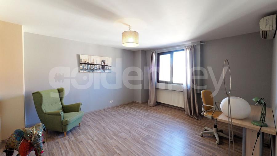 Penthouse generos cu 4 camere, 3 bai | terase 33mp | 227mpc