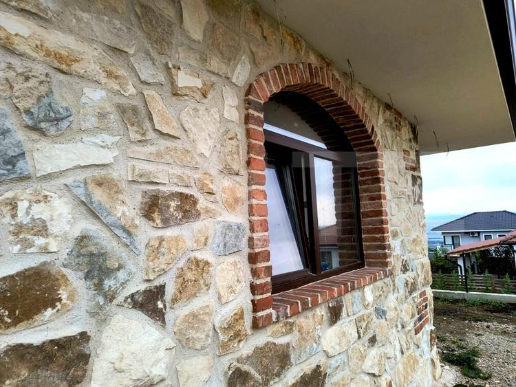 Casa deosebita Dezmir, zona Closca, 150 mp utili
