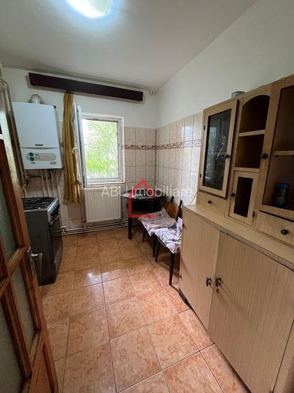 Ap 2 camere | decomandat | zona Canta | cu CT - 4