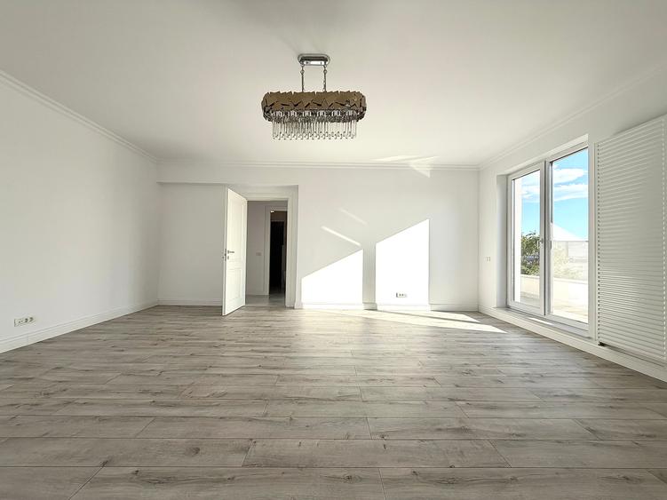 Veranda Mall / Penthouse Spațios cu Terasa + Parcare / Bloc Boutique 2021
