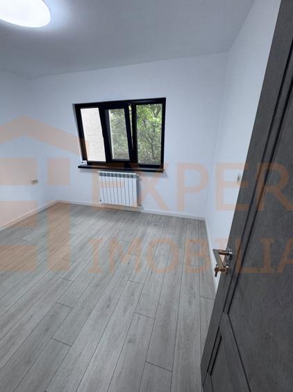 Apartament 2 Camere de vânzare Poarta 6 | Decomandat