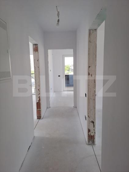 Casa cu 5 camere tip duplex, impecabila, zona Tractorul
