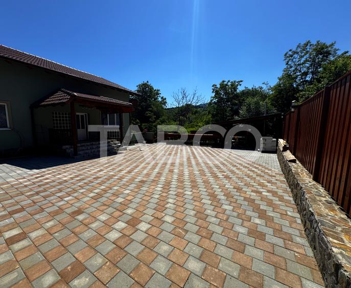 Casa de vis la munte 7 camere 5 bai ciubar teren 558 mp Rasinari Sibiu