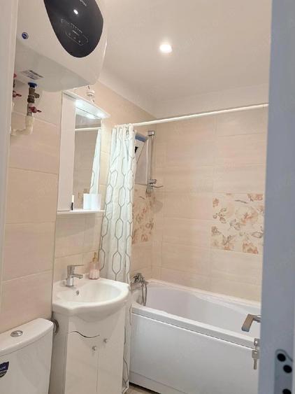 Inchirere Apartament 3 camere Semidecomandat Grivita