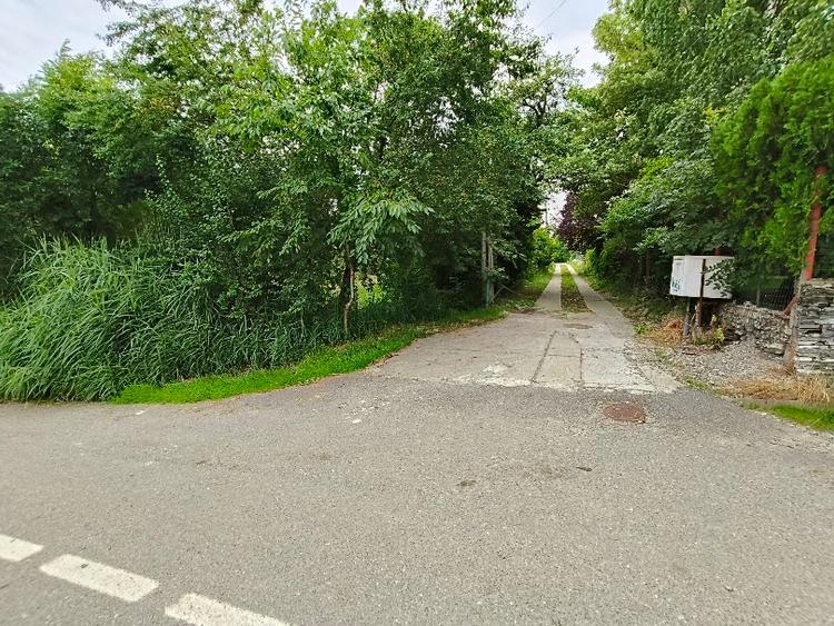 Teren intravilan cu deschidere la 2 strazi de vanzare in Breaza