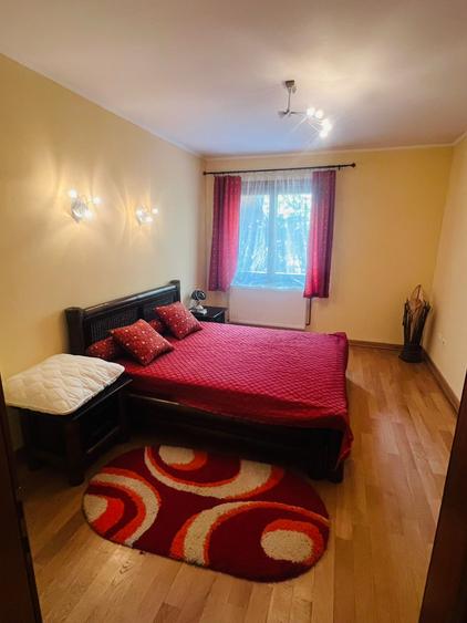 VILĂ ELEGANTĂ DE VÂNZARE LÂNGĂ BĂILE HERCULANE