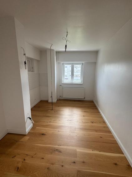 Apartament 3 camere, 76.50 mp, zona Centrala