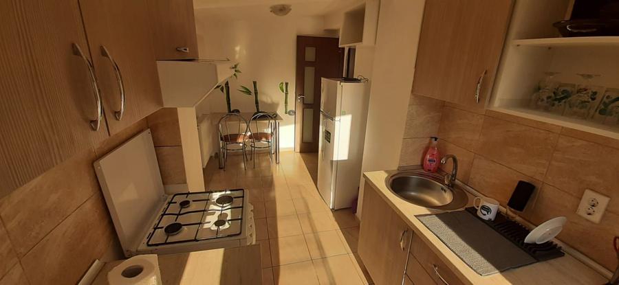 Apartament cu terasa, 4 minute metrou Muncii, centrala proprie