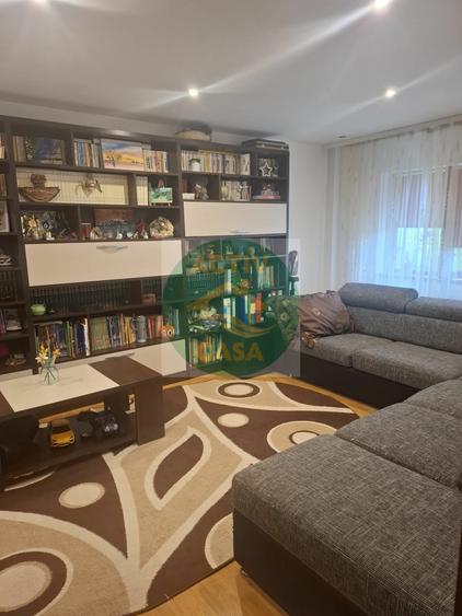 Apartament 3 camere, etaj intermediar, mobilat