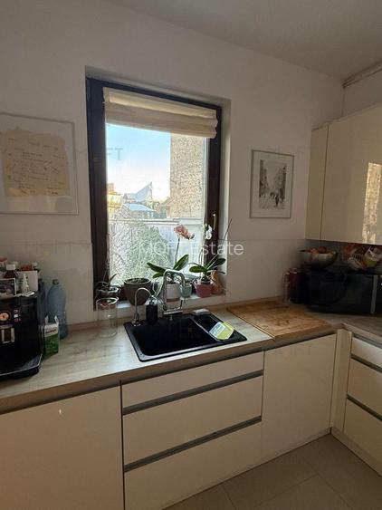 APARTAMENT 4 CAMERE  STRADA PARIS RENOVAT CURTE  SI TERASA - 3