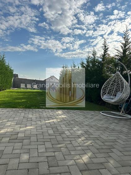Casa in stil mediteranean, ultrafinisată 5 camere, 3 bai + curte.