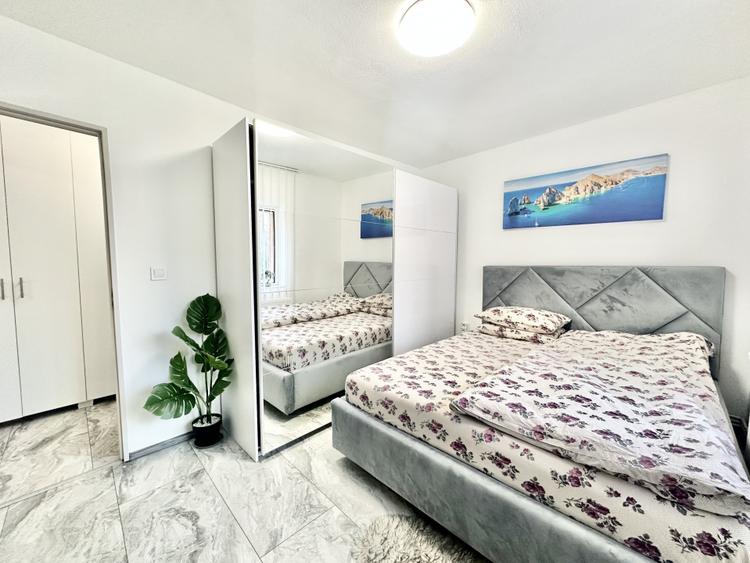 Apartament cu 2 camere - 55 mp - Centrala proprie - Zona Dambovita