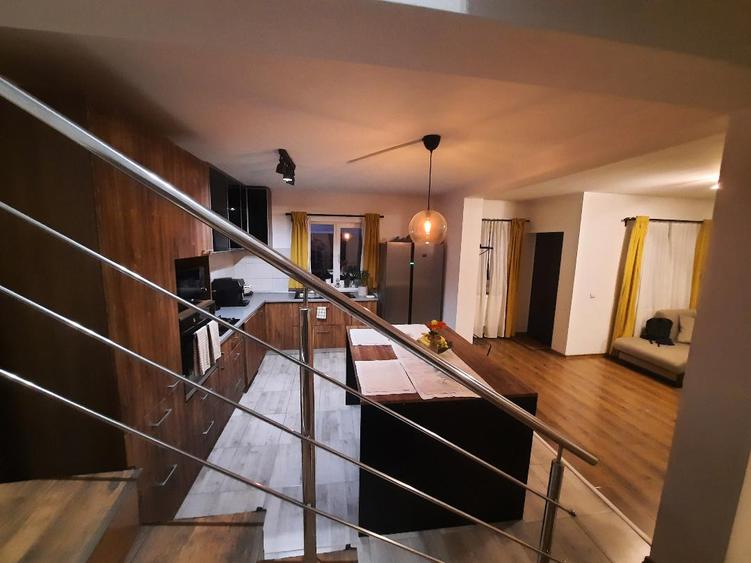 FARA COMISIOANE casa cu 4 camere P+1+pod mobilata utilata elegant merita vazuta