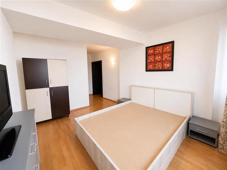 Apartament cu parcare subterana, Central, Brasov